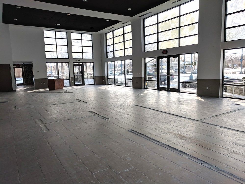 Retail For Sale: 37033 Vine St, Willoughby, OH 44094